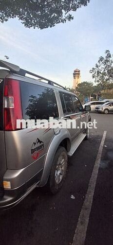 Ford Everest Bạc SUV Gia đình