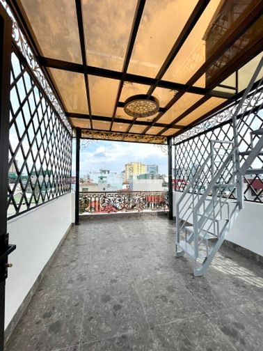 Hiếm Phân lô thang máy Lạc Long Quân, 52m, 8T, 20.5 tỷ
