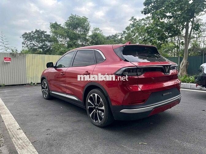 VinFast VF8 Plus 2024 Đỏ Pin CATL