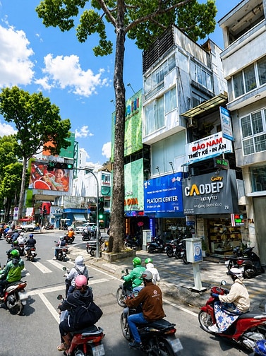 Nhà 2MT- đường 3/2, P12 Q.10 - Đối Diện Hà Đô - 5 Tầng - Chỉ: 13,x Tỷ