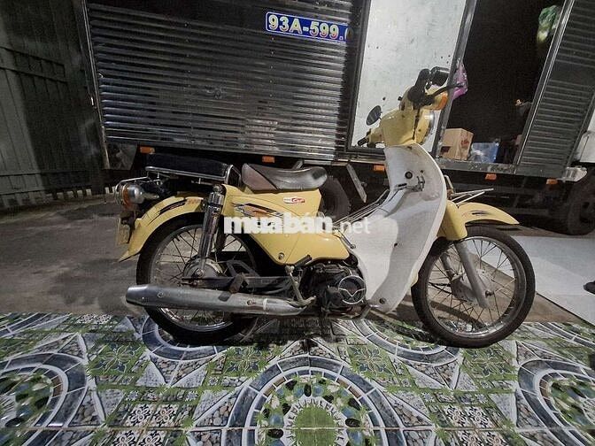 Honda Super Cub Vàng kem