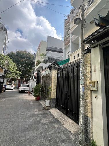 Nhà cho thuê nguyên cănhẻm xe hơi 856/4 Quang Trung, Gò Vấp, 3,7x25m