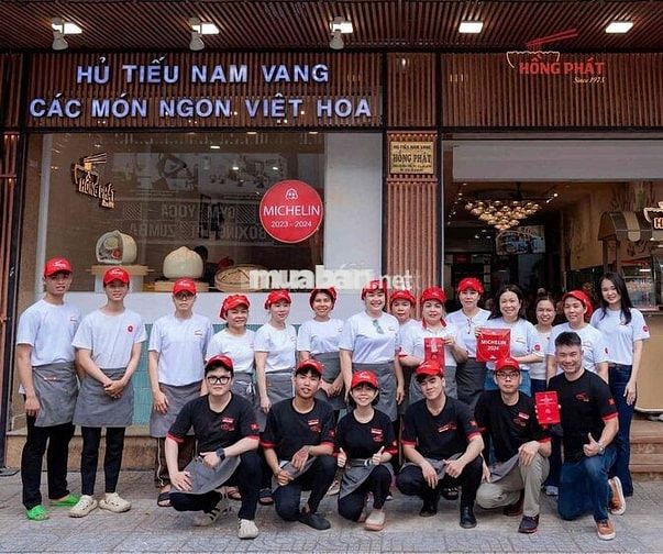 TUYỂN 10 NHÂN VIÊN PHỤC VỤ