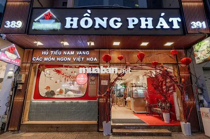 TUYỂN 10 NHÂN VIÊN PHỤC VỤ