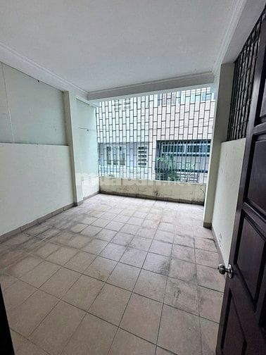 Cho thuê nhà ngõ 5 láng hạ hoặc đi từ  ngõ 371 đê La Thành