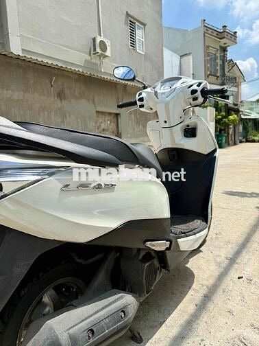 Honda Lead 2024 Trắng Xăng