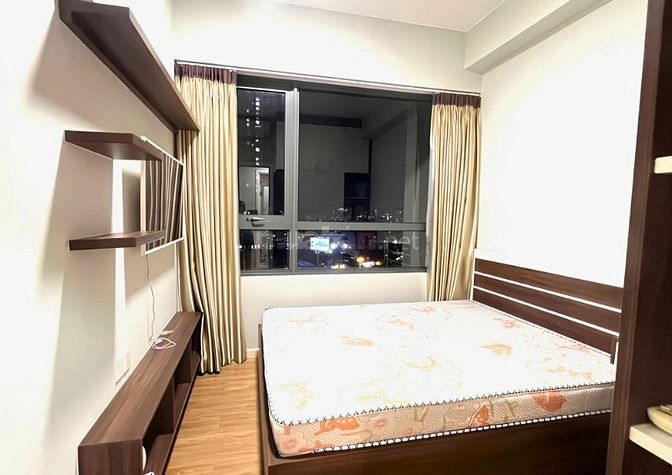 CH 2,5 tỷ/ 2PN thuê 13tr/th đường Nguyễn Xí ,sổ sẵn,nội thất như hình 