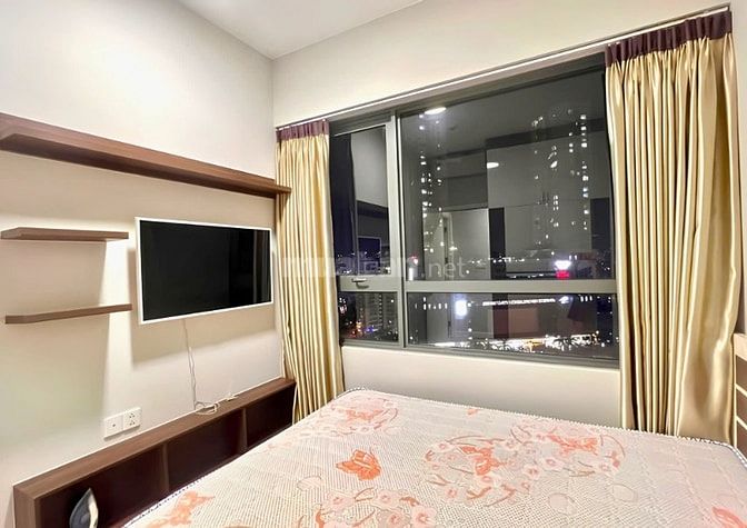 CH 2,5 tỷ/ 2PN thuê 13tr/th đường Nguyễn Xí ,sổ sẵn,nội thất như hình 