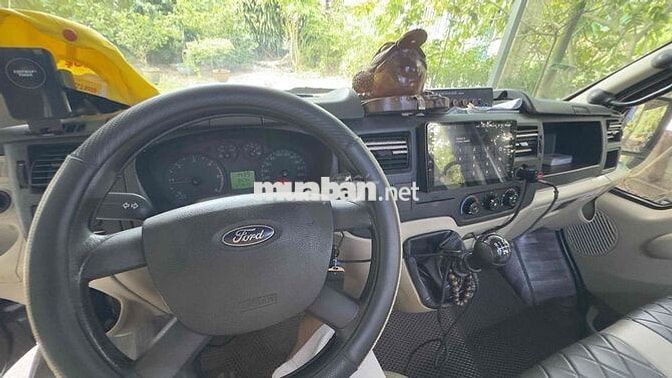 Ford Transit 16 chỗ, bảo dưỡng hãng Ford Bến Thành