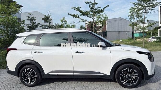 Kia Carens Signature 1.4T Trắng