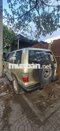 Isuzu Vàng cát