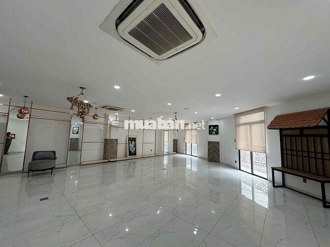 CHO THUÊ GÓC 2MT CÁCH MẠNG THÁNG TÁM Q10 | 11x16m | Hầm + 5 Lầu + TM