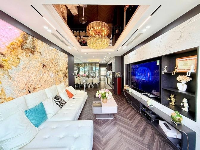 BÁN GẤP  NHÀ PHÂN LÔ VIP NGUYỄN PHONG SẮC, CẦU GIẤY  DT 70M  GIÁ 33,5Ỷ