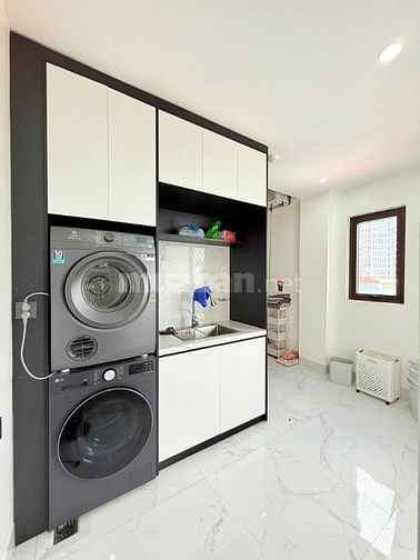 BÁN GẤP  NHÀ PHÂN LÔ VIP NGUYỄN PHONG SẮC, CẦU GIẤY  DT 70M  GIÁ 33,5Ỷ