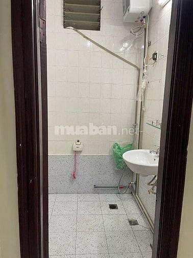 Cc mời thuê Phòng 160 trần Đại Nghĩa Dt 25m2 Ban Công 4tr oto đỗ cửa.