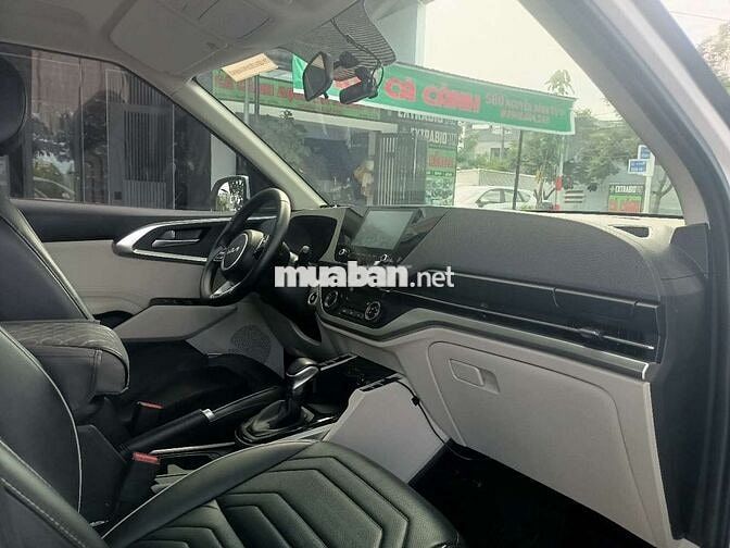 KIA Carens 2025 Trắng 8050 km