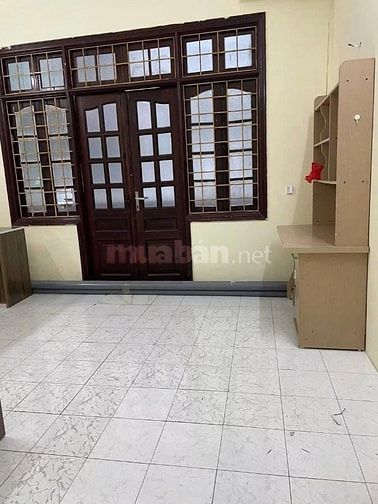 Cc mời thuê Phòng 160 trần Đại Nghĩa Dt 25m2 Ban Công 4tr oto đỗ cửa.