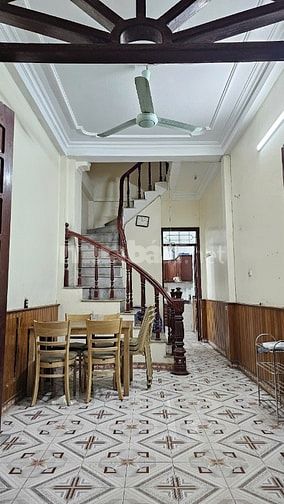 Cho thuê nhà riêng 3 ngủ, 2WC, 39m2 tại Ngõ 100 Nguyễn Văn Viên, giá t