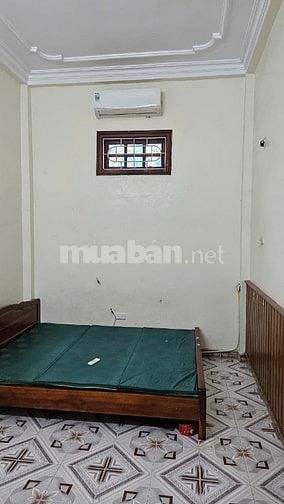 Cho thuê nhà riêng 3 ngủ, 2WC, 39m2 tại Ngõ 100 Nguyễn Văn Viên, giá t