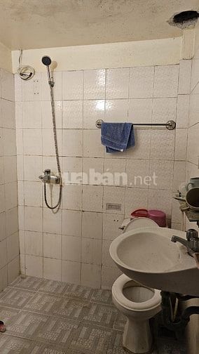 Cho thuê nhà riêng 3 ngủ, 2WC, 39m2 tại Ngõ 100 Nguyễn Văn Viên, giá t