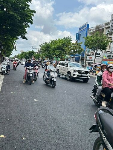 Giá ngộp đầu tư,1đời chủ mặt tiền Phạm Hùng,P10,Q8,5.5x17m,KDoanh ngay