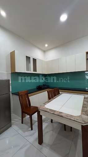 Bán nhà đường hương lộ 2 hẻm 9 m có 3 tầng