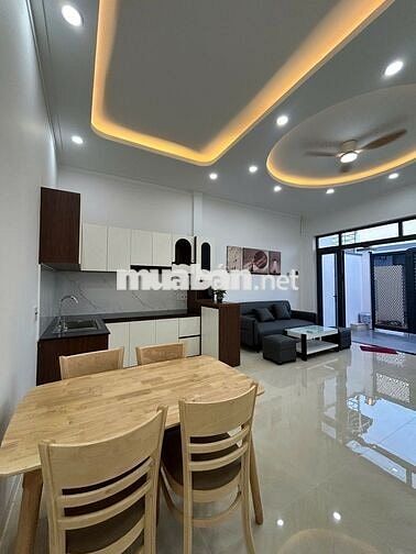 Nhà mới xây, gần Aone, Quảng Trường