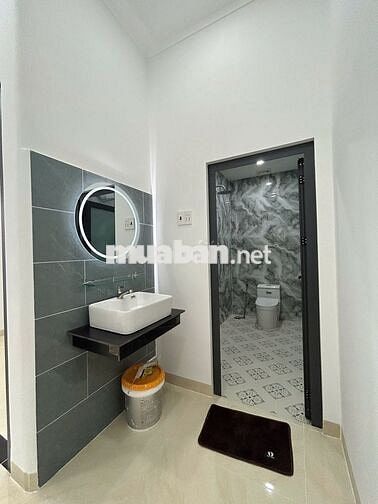 Nhà mới xây, gần Aone, Quảng Trường