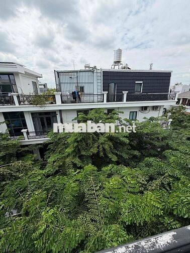 Studio cửa sổ & ban công, full nội thất, ngay ĐH Nguyễn Tất Thành Q.12
