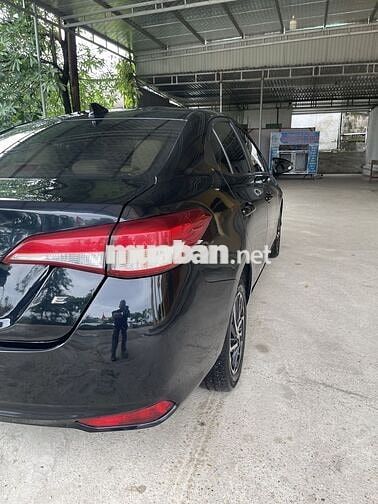 Toyota Vios E CVT 2022 Đen Tự động