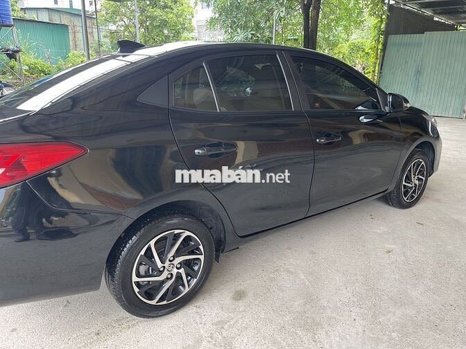 Toyota Vios E CVT 2022 Đen Tự động