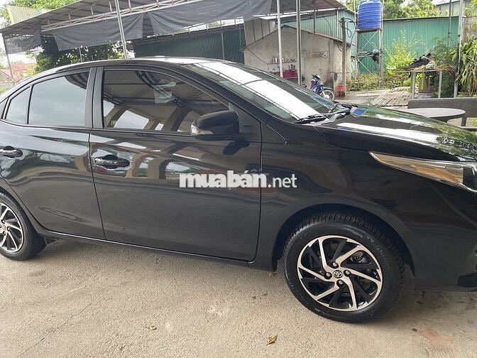Toyota Vios E CVT 2022 Đen Tự động
