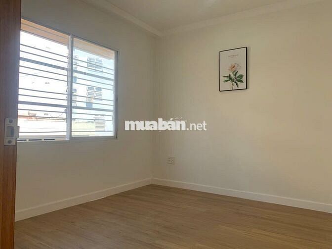 Bán nhà chung cư Lê Thị Riêng, căn góc