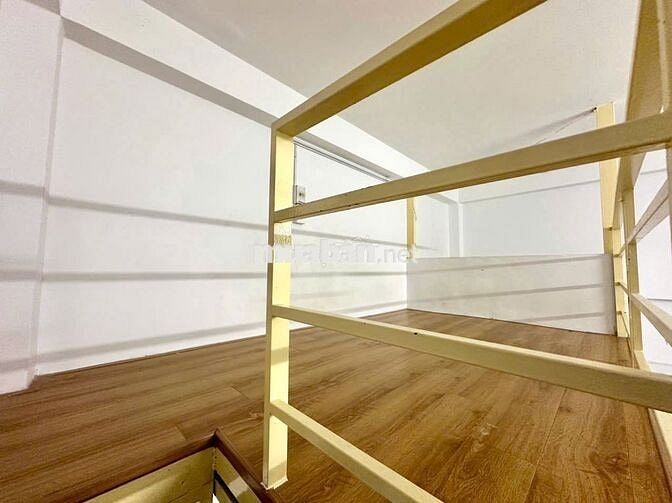 DUPLEX CỬA SỔ THOÁNG RỘNG - NỘI THẤT CƠ BẢN - KHU HOÀNG VĂN THỤ