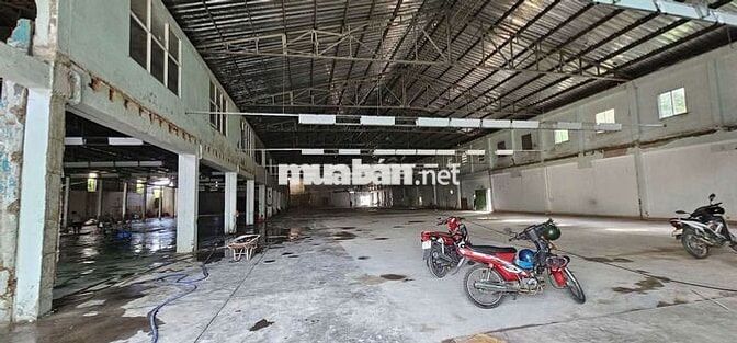 CHO THUÊ NHÀ XƯỞNG MẶT TIỀN QUỐC LỘ 1A – QUẬN 12, TP.HCM 🏭