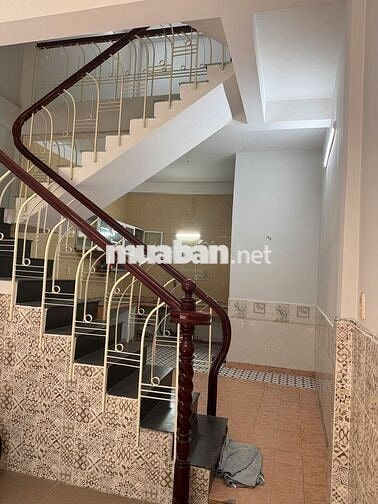 NHÀ MỚI SƠN SỬA 3PN HẺM XE HƠI BÀNH VĂN TRÂN 