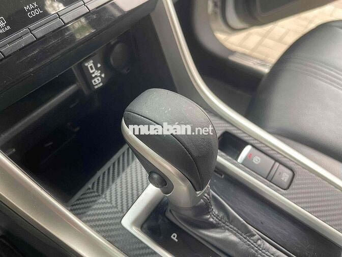 Mitsubishi Xpander 7 chỗ Số tự động Trắng