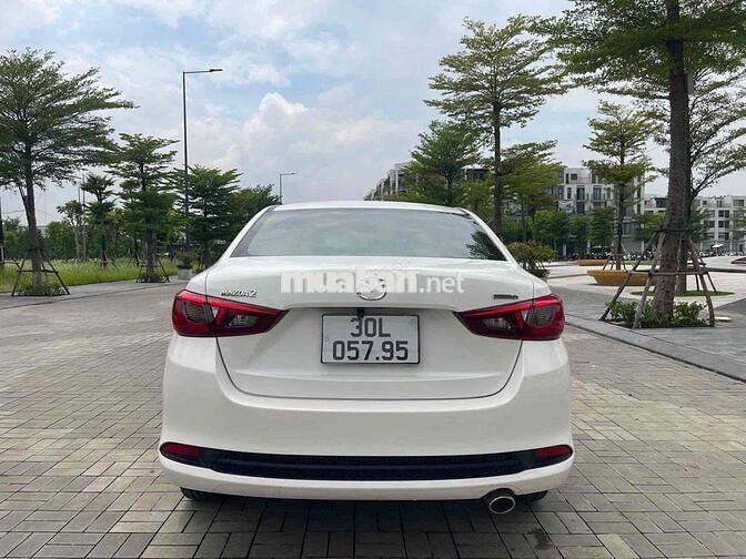 Mazda Mazda 2 Trắng 5 chỗ