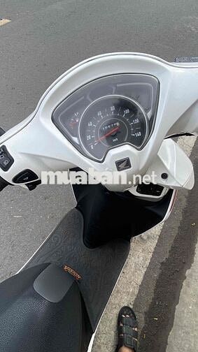 Honda Vision 2019 Trắng Khoá thông minh