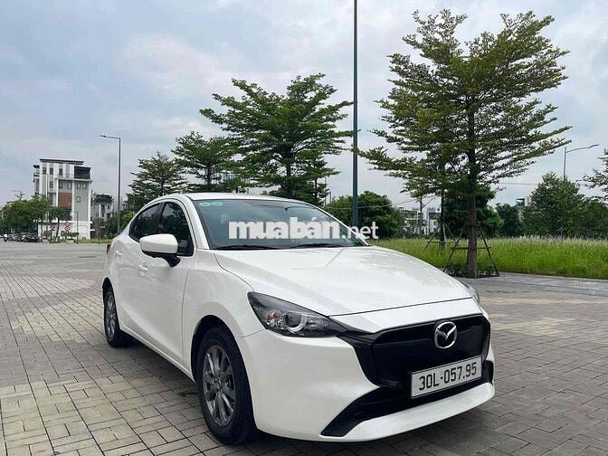 Mazda Mazda 2 Trắng 5 chỗ