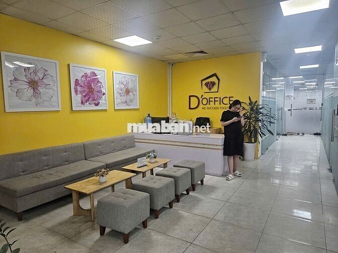 Chính chủ cho thuê văn phòng dt 110m2, mặt tiền 15m cực thoáng