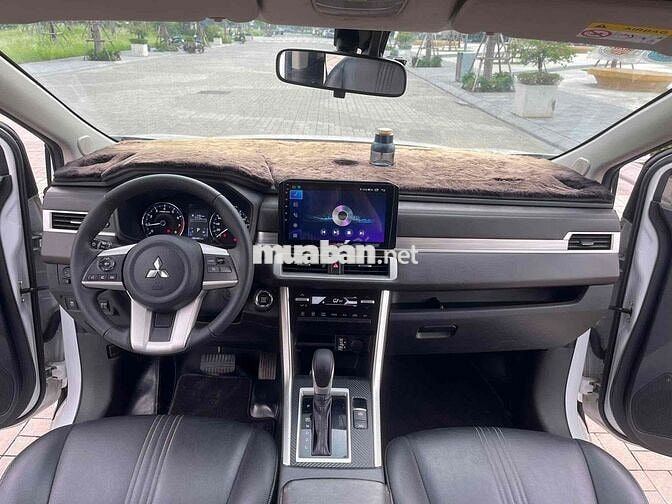 Mitsubishi Xpander 7 chỗ Số tự động Trắng