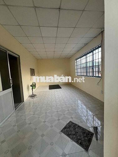 Cho thuê kho xưởng 3200m Có PCCC Trạm Điện chỉ 80 triệu