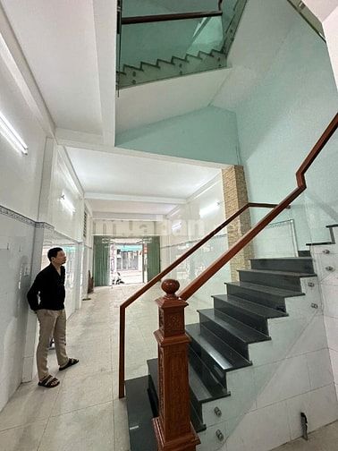 NHÀ 2 LẦU (4.4x13) MẶT TIỀN GIA PHÚ Q6 CHỈ 10 TỶ 
