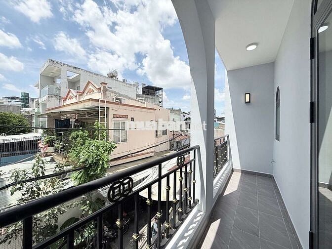 Nhà hai tầng mới cứng - 87M2 - Sát Lê Quang Định Bình Thạnh