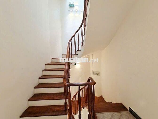 NHÀ ĐẸP GIÁ TỐT - 116C Hoàng Hoa Thám, P12, TB - 5x18m, 4 Tầng, 360m2