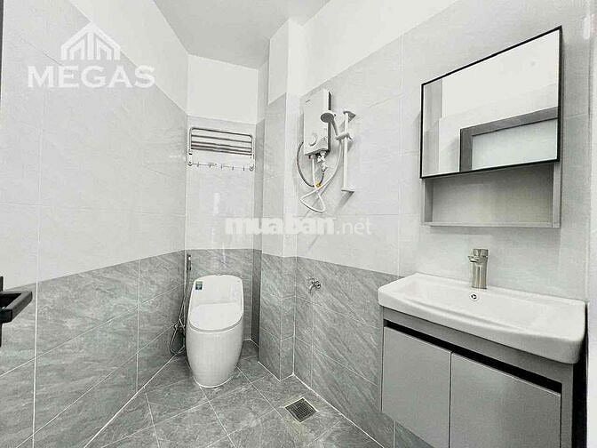 CHO THUÊ PHÒNG DUPLEX BAN CÔNG THOÁNG RỘNG CHO HSSV