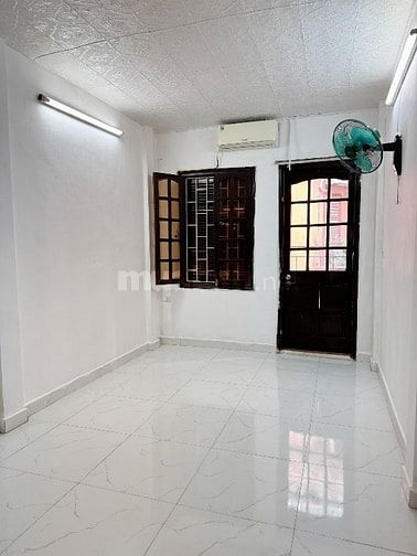 Cho thuê nhà riêng 3PN, 2WC, 12 triệu VND, 45 m2 tại ngõ 58/12, Đào Tấ