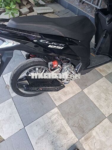 Honda Click 125i Nhập khẩu Đen, trắng