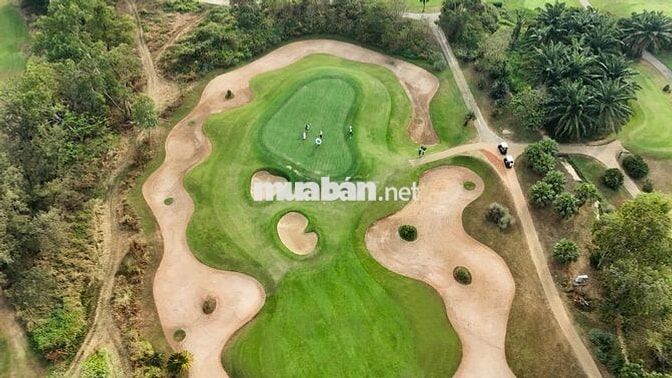 [Sân Golf Sông Bé] - Tuyển NV Phục vụ & NV Pha chế